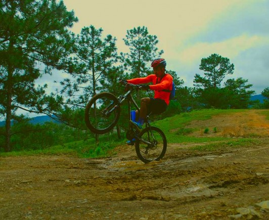 mountainbiking-in-dalat-with-highland-sport-travel-(13)---Copy