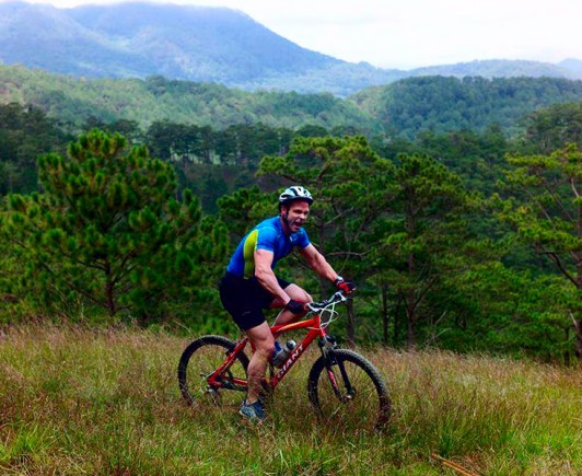 mountainbiking-in-dalat-with-highland-sport-travel-(2)