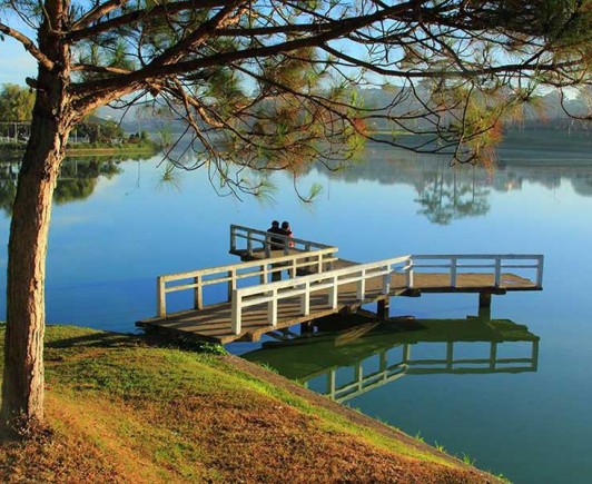 xuan-huong-lake