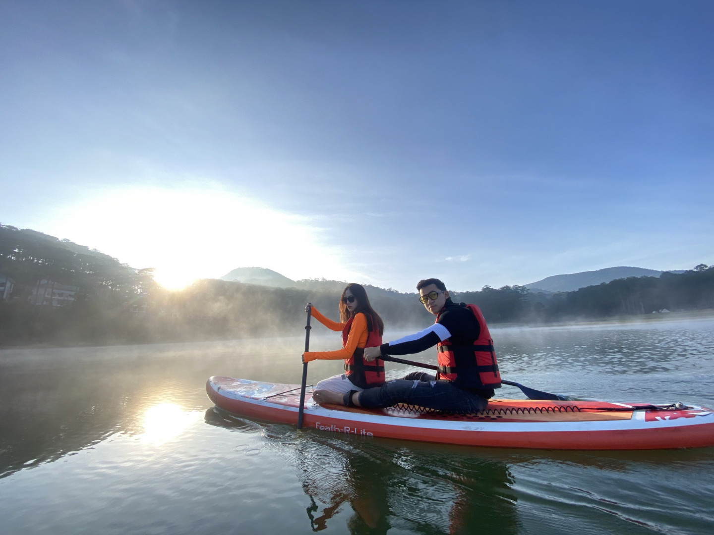 sup kayak paddling dalat