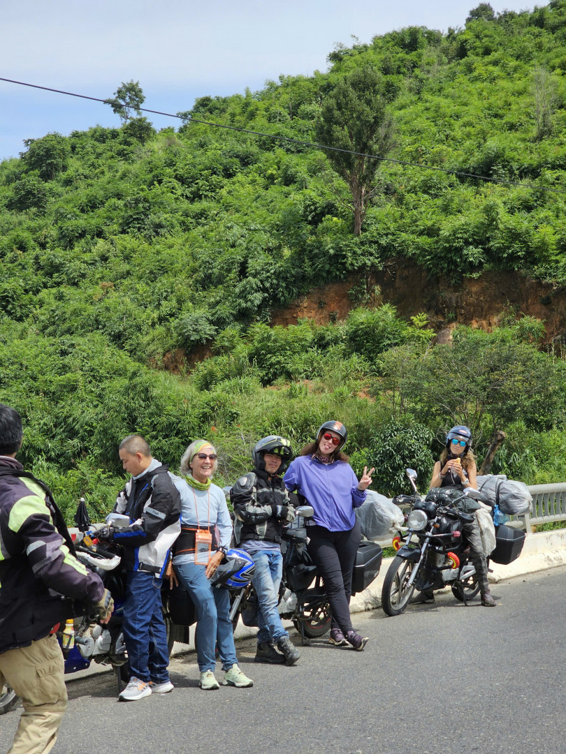 Da Lat mountain road tour